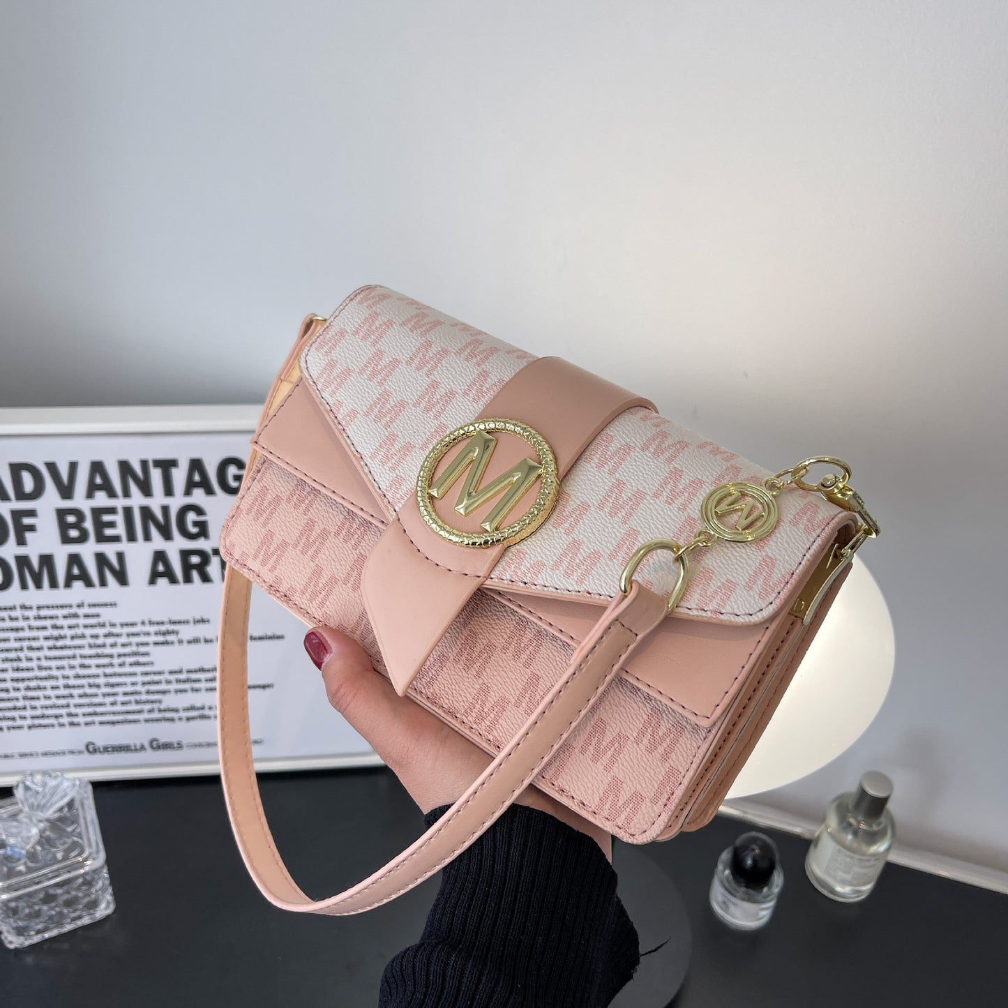 Niche Personality Printed Letter Shoulder Messenger Bag - More4LessLB