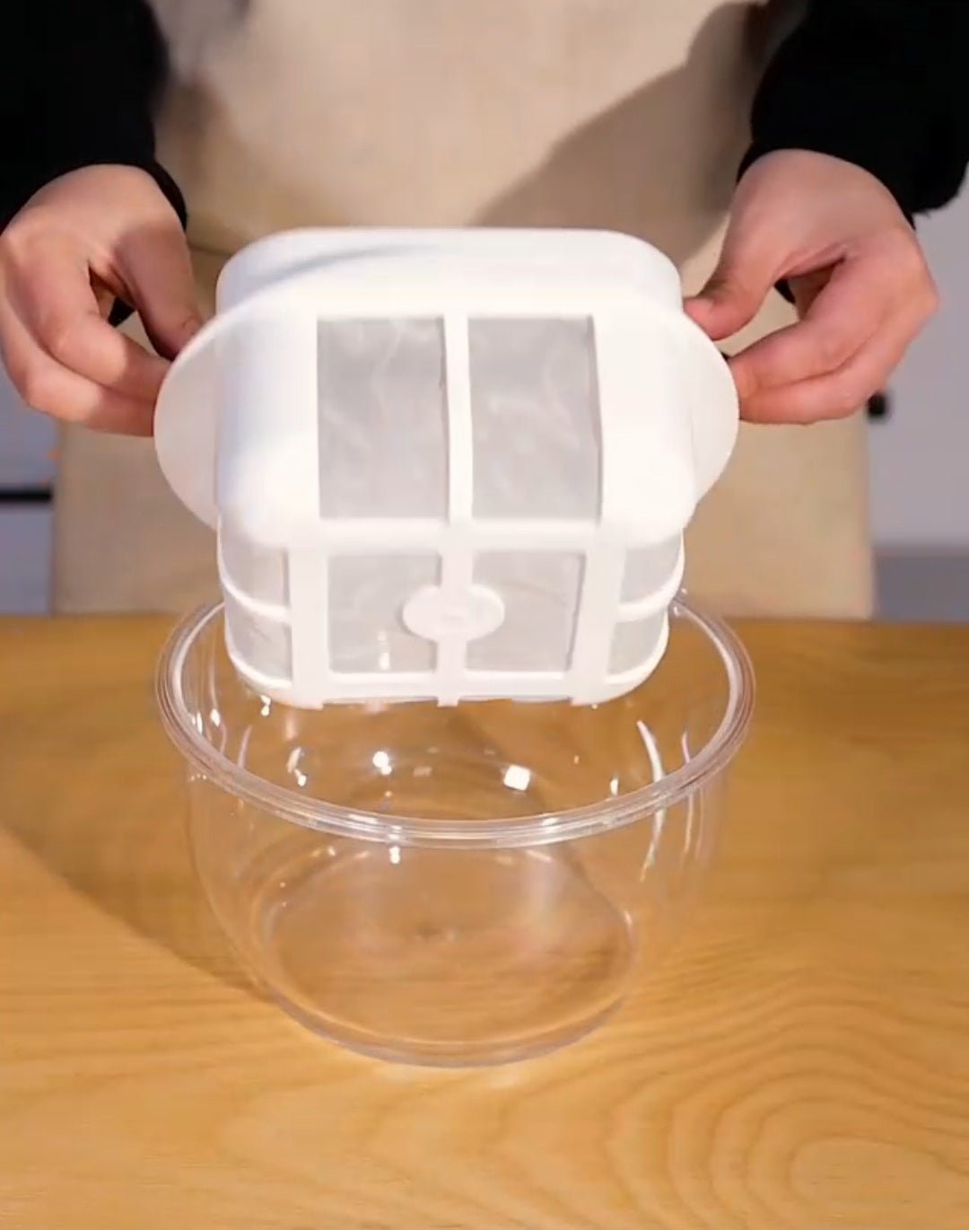 The Strainer and the bowl