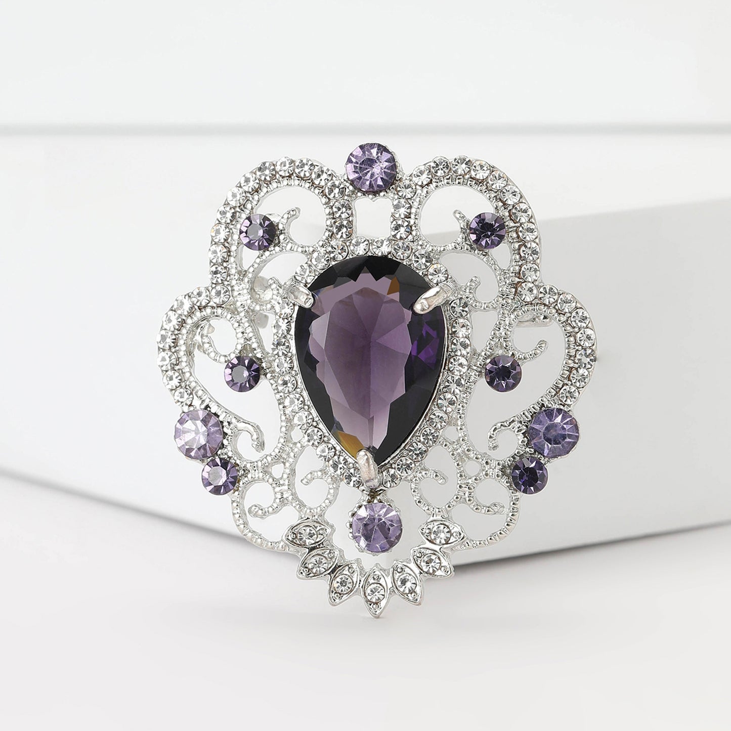 Baroque Court-style Small Trumpet Brooch Vintage And Delicate Ladies' Clothing Flower Pin Accessory