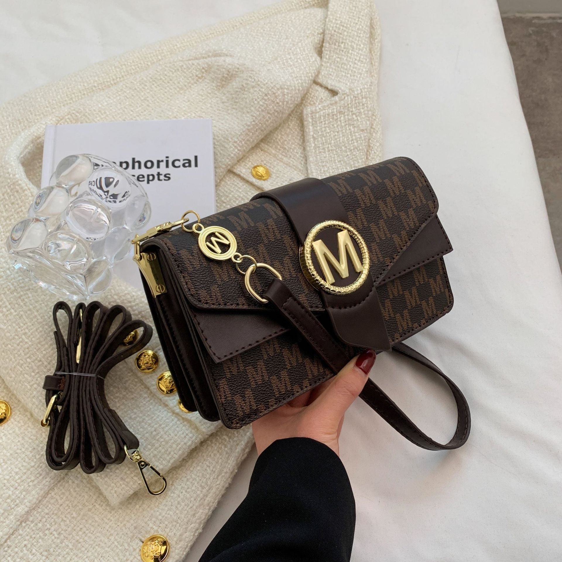 Niche Personality Printed Letter Shoulder Messenger Bag - More4LessLB